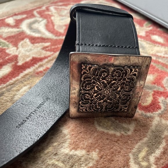 Designer belt 🩶🖤 - Picture 3 of 4